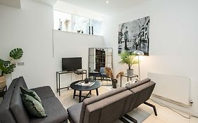 Al Central-Soho-Chinatown-Coventgarden-Cozy-Onebed